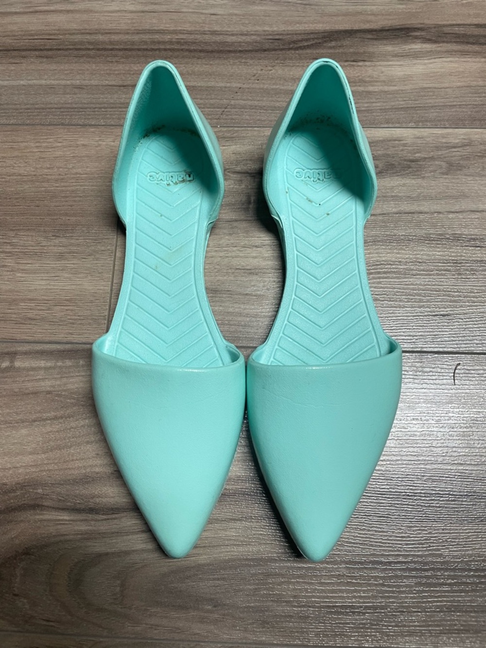Native Women's Mint Pointed D'Orsay Flats